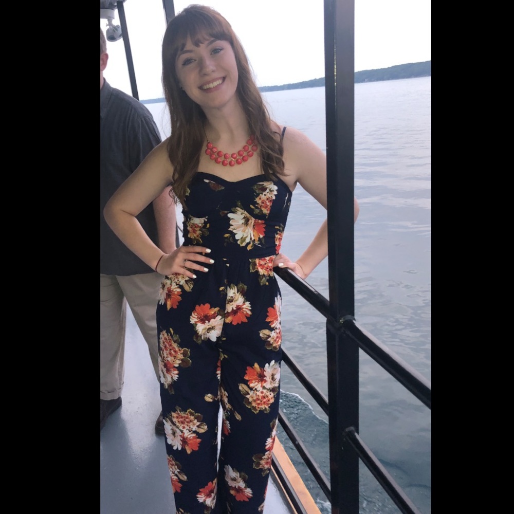 Women’s Floral pantsuit